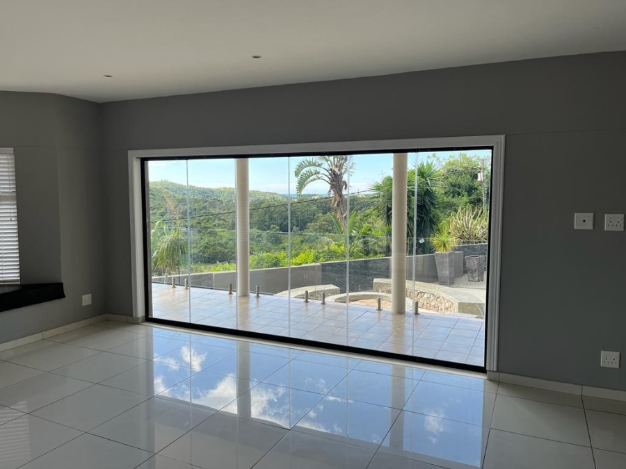 6 Bedroom Property for Sale in Gonubie North Eastern Cape